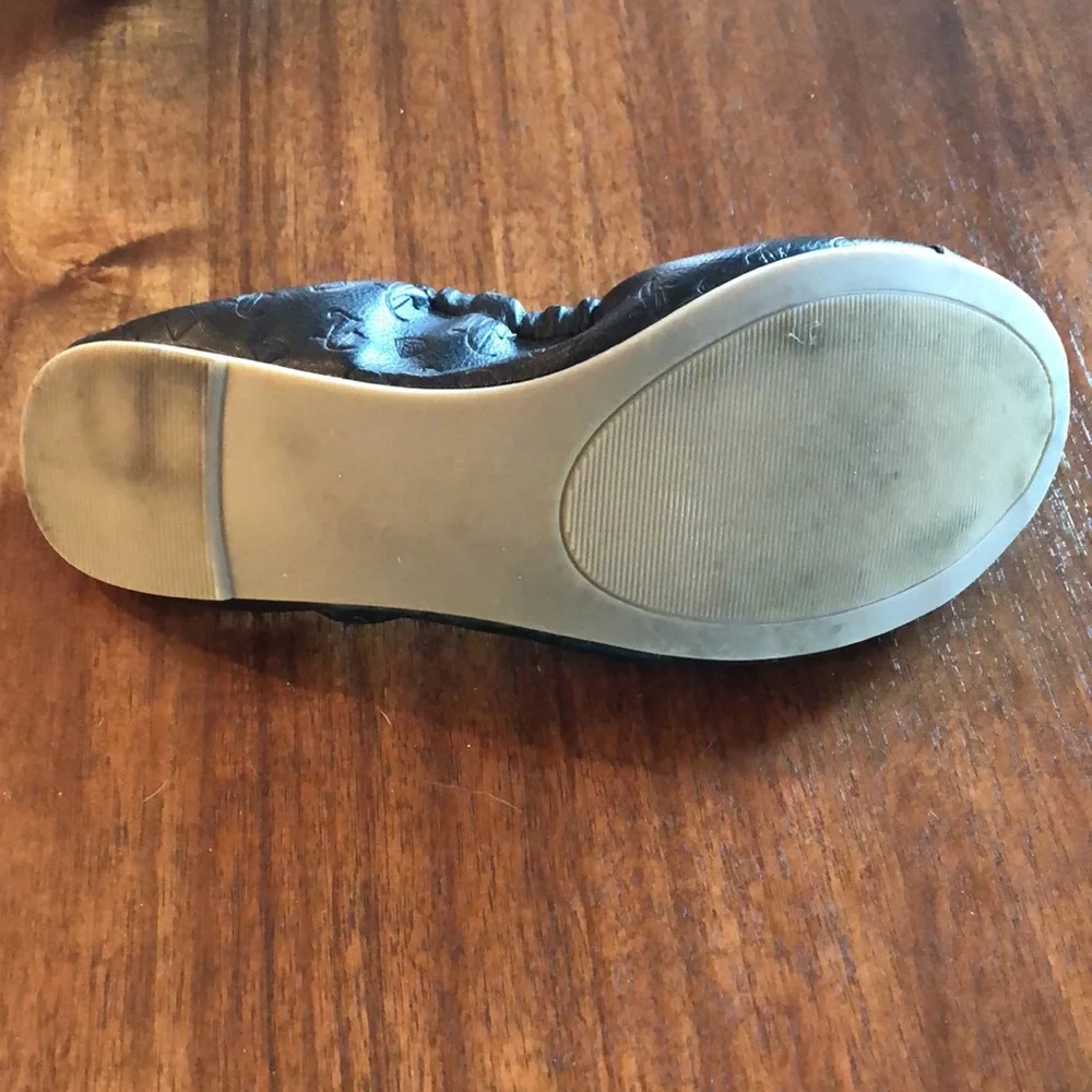 Juicy Couture Flats - Picture 8 of 9